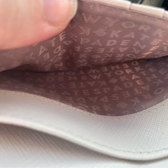 Kate Spade ♠️ Beautiful Netural Color Wallet - Picture 13 of 15
